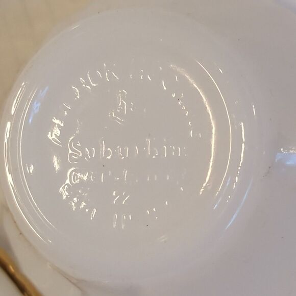 Anchor Hocking Suburbia Milk Glass Teacup And Saucer Gold Rim Vintage Set 2 - Picture 4 of 7